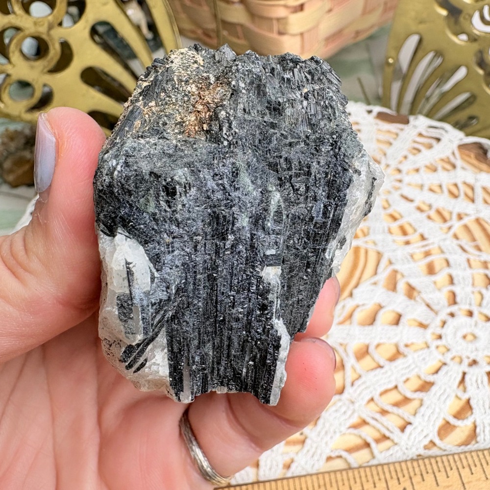 Black Tourmaline Quartz Crystal Healing Raw Stone 209g - Picture 6 of 9